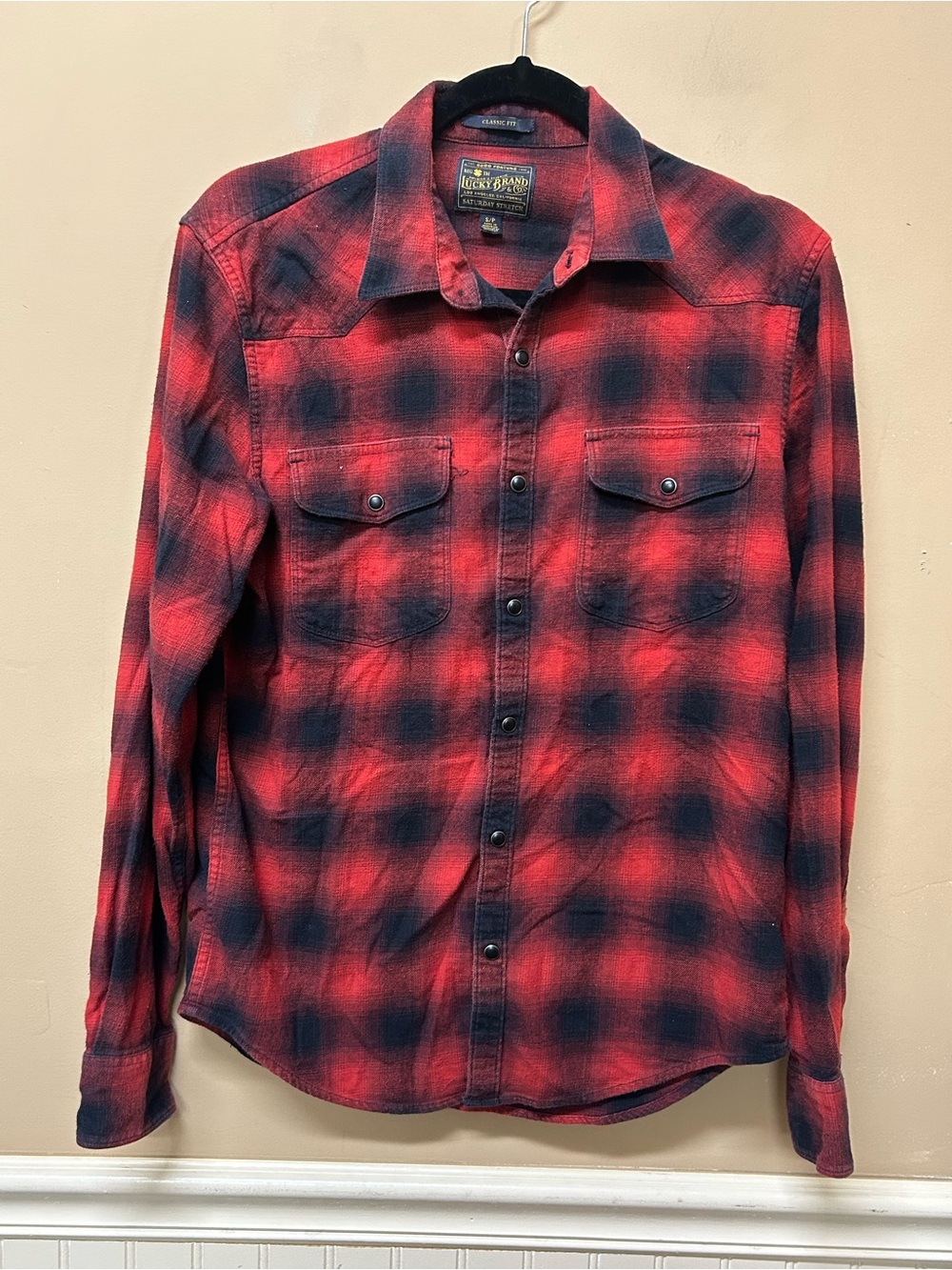 Lucky Brand Mens Saturday Stretch Flannel Shirt Red Black Plaid Western Size S